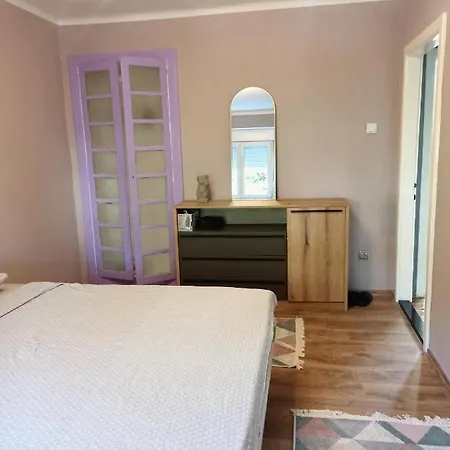 Apartment Apartman Sarenac