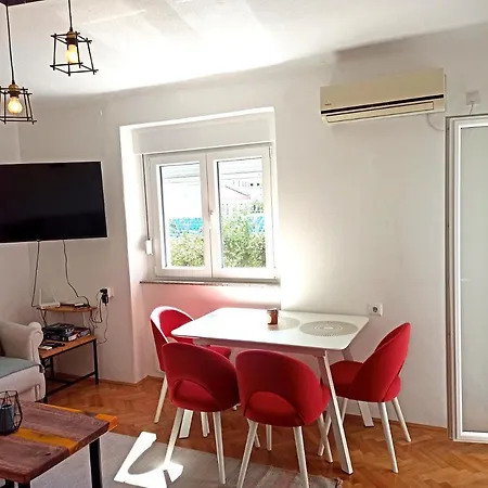 Apartman Sarenac Apartment *